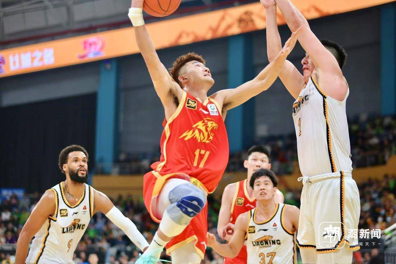 江苏男篮不敌浙江，全队拼尽全力不敌对手