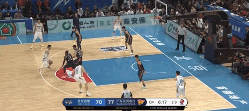 比赛中球员技术细节成为胜负分水岭